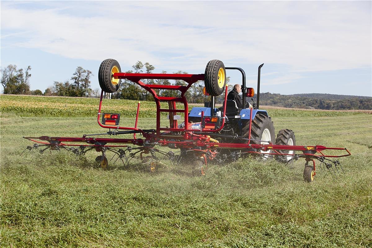 Choose the gentle way to dry hay—ProTed™ rotary tedders “fluff” crop to speed drying time so you can bale or chop before bad weather hits. #Hay bit.ly/ProTed