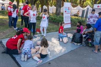 DBA_arg's tweet photo. Seguimos compartiendo las imágenes del evento llevado a cabo la Plaza de Parque de los Patricios en el #DíaDeLasBuenasAcciones
.
#BuenasAccionesArgentina #HaciendoElBien #GoodDeedsDay #DoingGood
#Solidaridad #Voluntariado #Volunteer #Etiquetate @GoodDeedsDay 
PH: Mariano Pichot https://t.co/7Qwyqcyu55