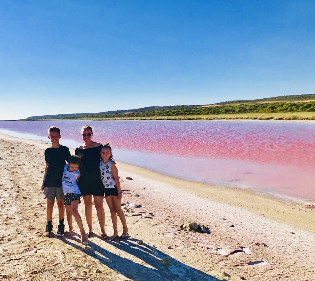 MrsSaelens's tweet photo. The beautiful Nature of Western Australia #kalabarri #naturewindow #pinklake https://t.co/vQBaLPpDYu