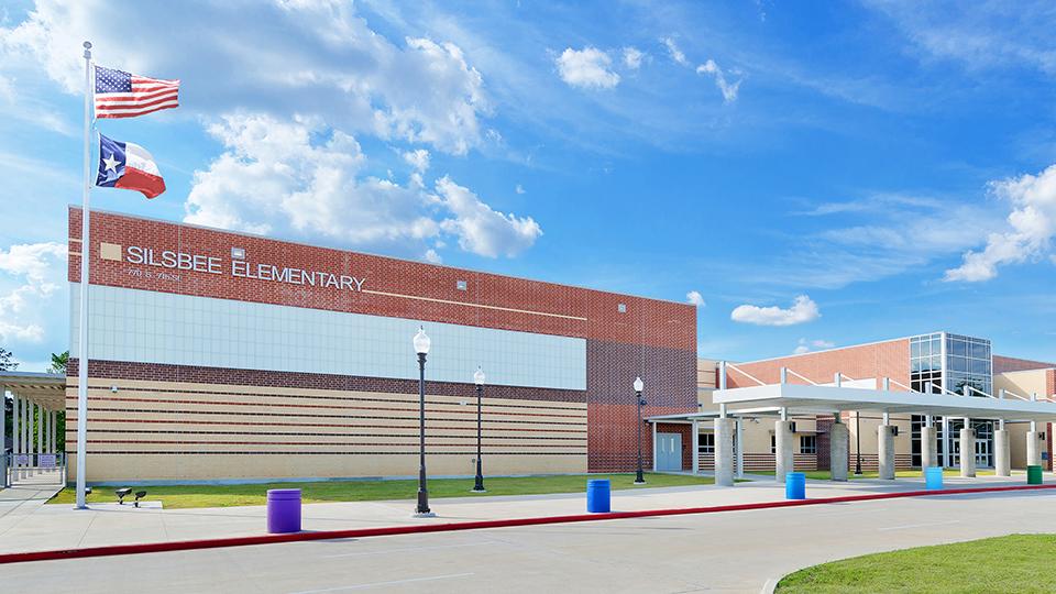 SWBldgSystems's tweet photo. We seldom provide only one service to our customers.

In most educational facilities, like in Silsbee Elementary, we provide the:
- Fire Alarm
- Intercom
- Professional Sound
- Access Control
- Audio Visual

#lifesafety #emergencycommunication #install #silsbee #SETX #texas https://t.co/PnNMaA5fZf