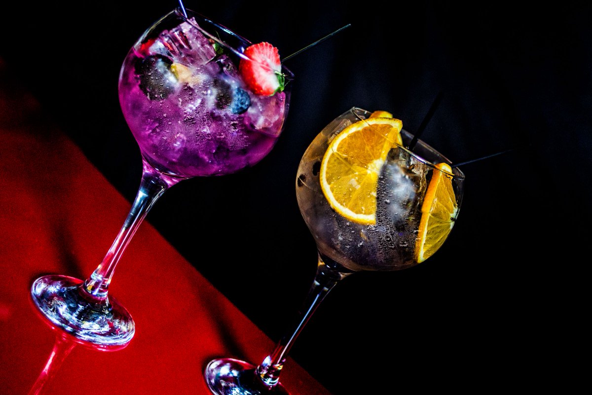 It's the Mondayest Tuesday ever...if only it was Friday 💭🍹 #MobileBarHire #Cocktails #WeddingBarHire