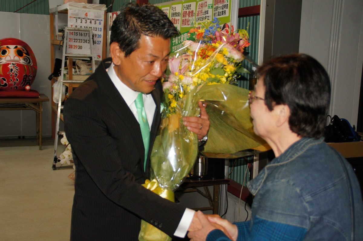 Inamorisilver's tweet photo. 大松けいすけ氏　八尾市長当選おめでとうございます！　
　
これで八尾市がダイナミックに変わります！　

 #稲森ひろき  
 #大松けいすけ https://t.co/7n7Iv1KKOU
