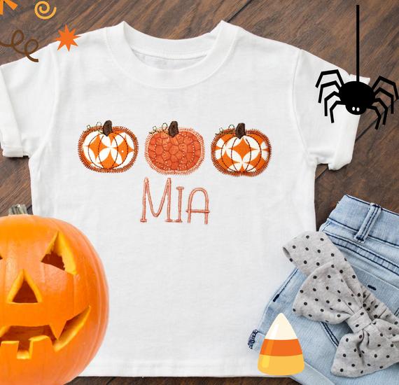 cottcandyotter's tweet photo. Kids Halloween Shirt, Personalized Shirt, Toddler Shirt, Boys Girls Halloween Shirt, kids Halloween , pumpkin shirt, fall shirt #ToddlerHalloween #KidsHalloween 
$22.00
➤ https://t.co/9H47z76Cai https://t.co/N9HrJm9S8i
