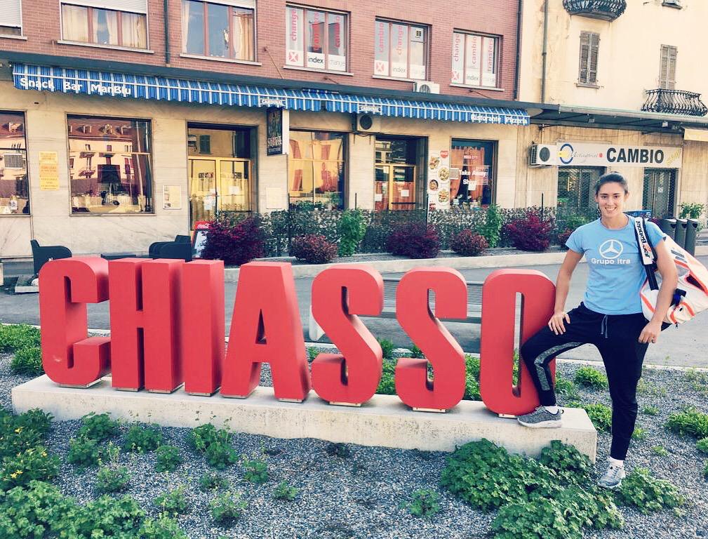 tenistasmadrid's tweet photo. @meri_gutierrez jugará mañana la 1° ronda del cuadro principal del ITF 25.000 $ de Chiasso (Suiza), al haber pasado ayer la previa. ¡¡¡¡Suerte María!!!!
#tenistasdemadrid @GrupoItra @HangarPadTenis https://t.co/jA7gHWLRpK