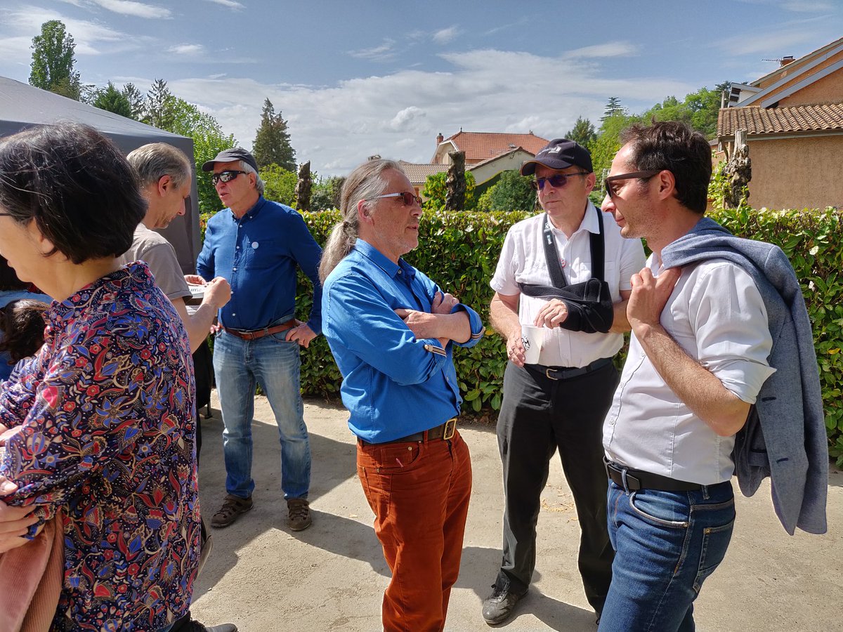 LFIRhone's tweet photo. De Bron à Trévoux, de Vaux-en-Velin à la Duchère jusqu'à Lanieu, cette semaine, c'est la tournée de l'#holovan et de Benoit Schneckenburger, candidat sur la liste #FranceInsoumise. Venez nous rencontrer et écouter nos propositions.
#MaintenantLePeuple
#26mai
#opération471 https://t.co/K4hUstmrgn