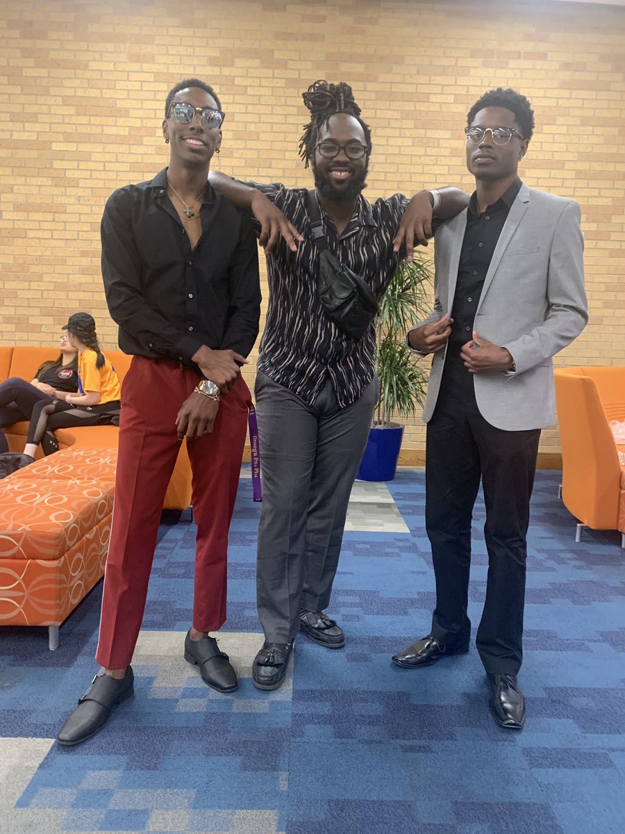 Zedekiah__'s tweet photo. #HSOC19 w/ my dawgs✊🏾😎 https://t.co/BtgmvAWEj8