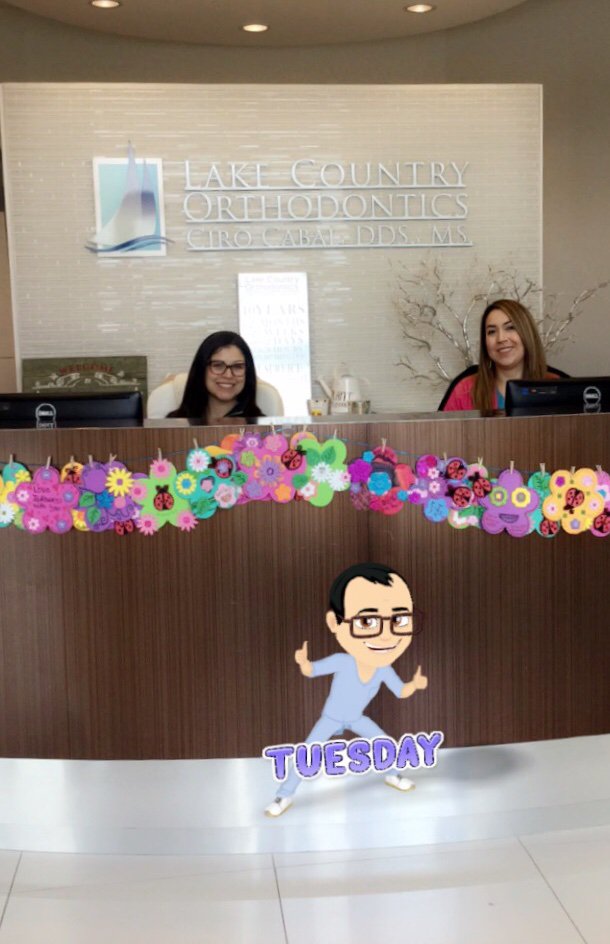 LCOSMILE's tweet photo. Happy Tuesday🤗 stay tuned in for tomorrow’s contest winner for the most creative decorative flower🌸 
#MyBestSmileEver #LcoSmiles #TeamLco  #Invisalign 
#InvisalignTeen  #InvisaLife 
#Invisalignsaginaw #clearaligners #InvisalignProvider #InvisalignFortWorth 
#WeLoveOurPatients https://t.co/q6HeJAQQRh