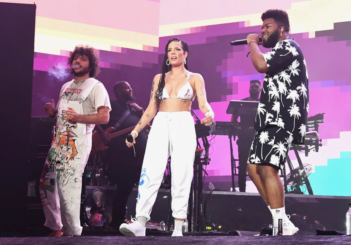 UMPG's tweet photo. “Eastside” = Double Platinum  💿💿 // @halsey x @ItsBennyBlanco https://t.co/jnRA271DOl