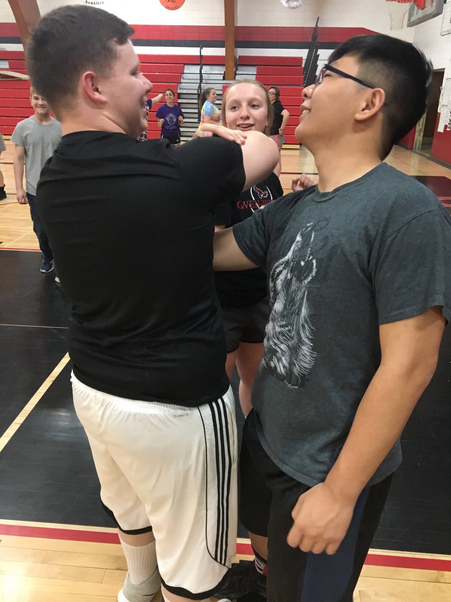 BoieJill's tweet photo. Another exciting and learning-filled hour in jr/sr PE. Today Brianna (with help from brother Connor) showed us karate lock flows.  She is a black belt and Connor is testing for his.  Karate teaches respect and self-discipline.  @OWSchoolDist  #owblackhawkpride https://t.co/J9zsCav2dA
