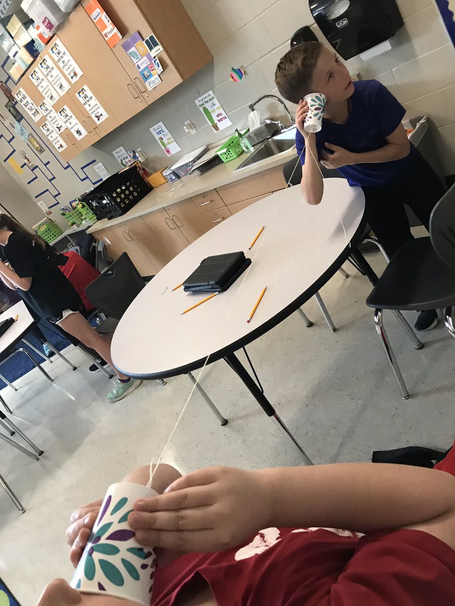 MsGehaReading's tweet image. Discussing vibrations, sound, and waves with @MysterySci @CRE_Cardinals #creteach #cpsscience101