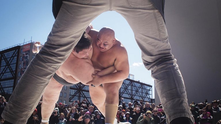 THR's tweet photo. USA Sumo sues after competition ends up on Japanese newscast https://t.co/z883OJRiYu #USSumoOpen https://t.co/fLXqutKQv8