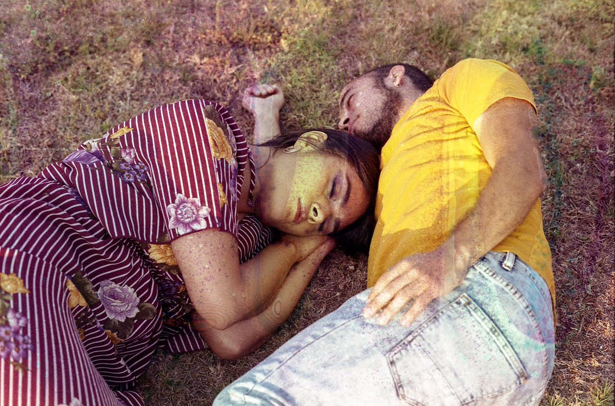 "Tenemos que obligar a la realidad a que responda a nuestros sueños, hay que seguir soñando hasta abolir la falsa frontera entre lo ilusorio y lo tangible, hasta realizarnos y descubrir que el paraíso perdido está ahí, a la vuelta de  cada esquina..."