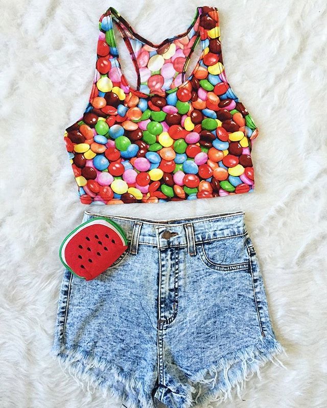 SkinnyBApparel's tweet photo. Don't be jelly, you can score these goodies and more for 50% off with code SPRINGSALE. 🍉🍉 😍 https://t.co/IjrqGwdBMJ https://t.co/5J6EozYT7h