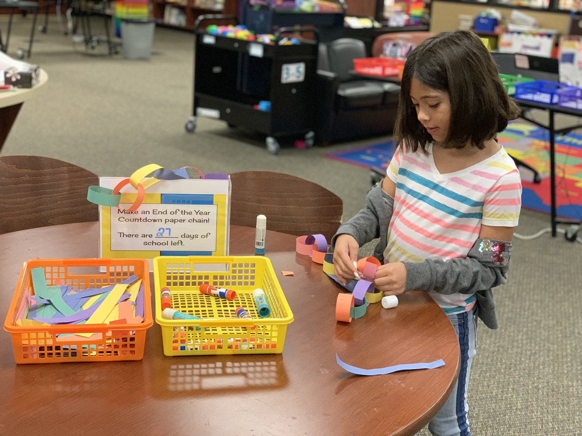 mrsCooperWHE's tweet photo. After hearing our read aloud story, these 2nd graders are getting creative! #LeopardSpotting @HumbleISD_LSE #LifeInTheLSELMC https://t.co/AJu8mFG8be