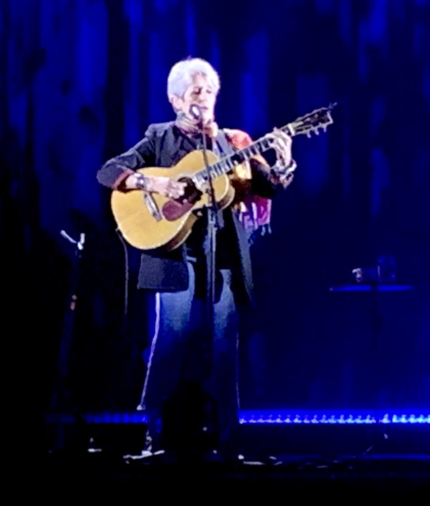 BJFabbri's tweet photo. I learned something at last night’s excellent @joancbaez concert in St. Louis.  Her dad Albert Vinicio Báez immigrated from Mexico, became a physicist, and was an inventor of the x-ray microscope. Great example of what immigrants contribute.    @DanforthCenter  @CygnusPlantXray https://t.co/VPgV0oCLHd