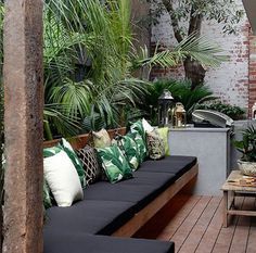 balconpotager's tweet photo. seating and planting https://t.co/gzZ0dhubW6