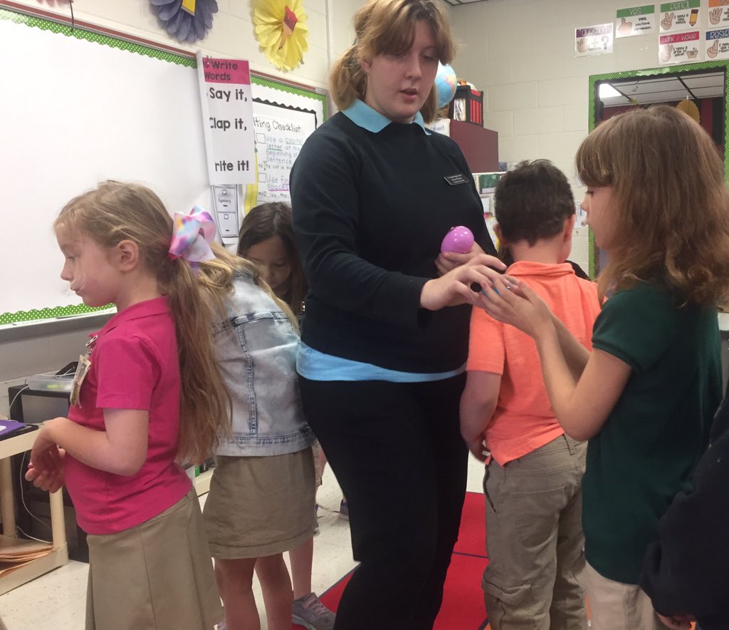 NorlieRene's tweet photo. Great lesson today Rayne! #readysetteach. @NolaKWilson @FCSCrandallHS https://t.co/Hrdu8FkfEx