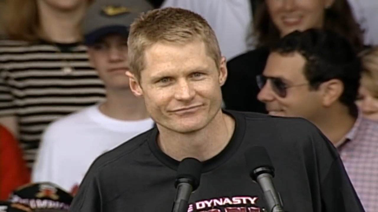 Happy birthday, Steve Kerr! Hard to top the 97 Bulls Championship and Steve s victory speech.
