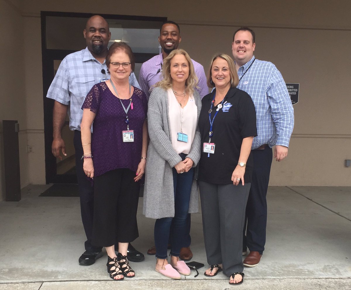 VSnokhous's tweet photo. @SuptMarkHenry @cycreekhs voting at Prairie View NW on Grant Road, no waiting! Exercise your right to vote during early voting🐾💙🐾 @jenna_box @APDennisWatkins @MGeorgeCFISD @Latech74Moore @maguidry916  AHHCC! #CFISDBond #CFISDSpirit https://t.co/fO7njvRxzT