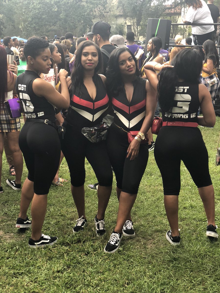 _wildwildWEST's tweet image. 7 Years in this thannnngggg. Wannnnn. Happy Birthday Spring 12 ❤️🐘🔺🌶 #IotaThetaBaby #OldHeadLoading #Spring12 #AOML