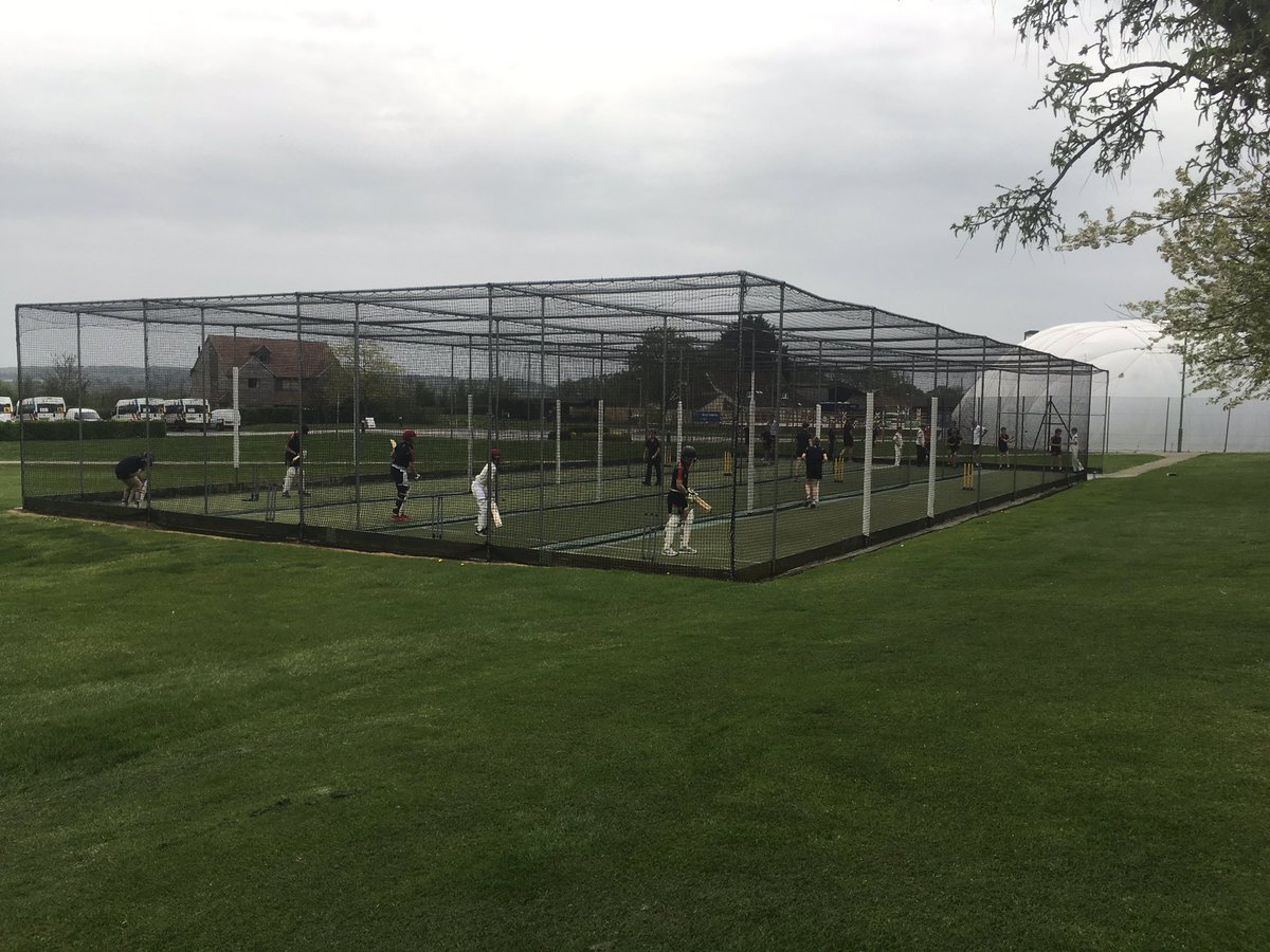 MPS_Sport's tweet image. 1... Pre Term Cricket in full swing #loadsoffun #learning #sunshine 🏏