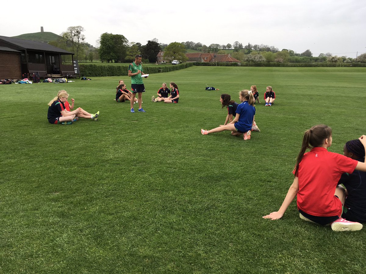 MPS_Sport's tweet image. 2... Pre Term Cricket in full swing #loadsoffun #learning #sunshine 🏏