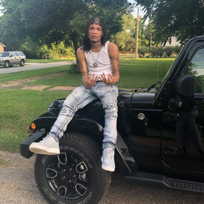 085Squally's tweet photo. #NewProfilePic BUT No Cap 🤯🧢😻😻💋 #Singleee 🤪💍 https://t.co/UqXkgFPyh1