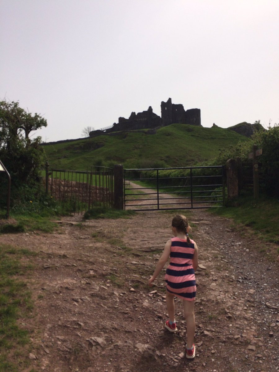 Family jaunt up to my all time favourite castle in beautiful (I know I’m biased)  #Carmarthenshire 

 #castellcarregcennen  @cadwwales #sirgar