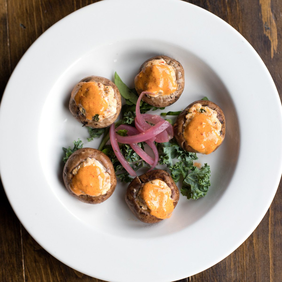 GetFreshProd's tweet image. Bite-sized and full of flavor, Get Fresh Produce STAR customer, @GillersonsGrub serves up an exciting spin on a traditional appetizer. "Are You a Fungi",stuffed cremini mushroom | chorizo | parmesan | spicy tomato sauce. 

#aurorail #freshiseverything @AuroraDowntown