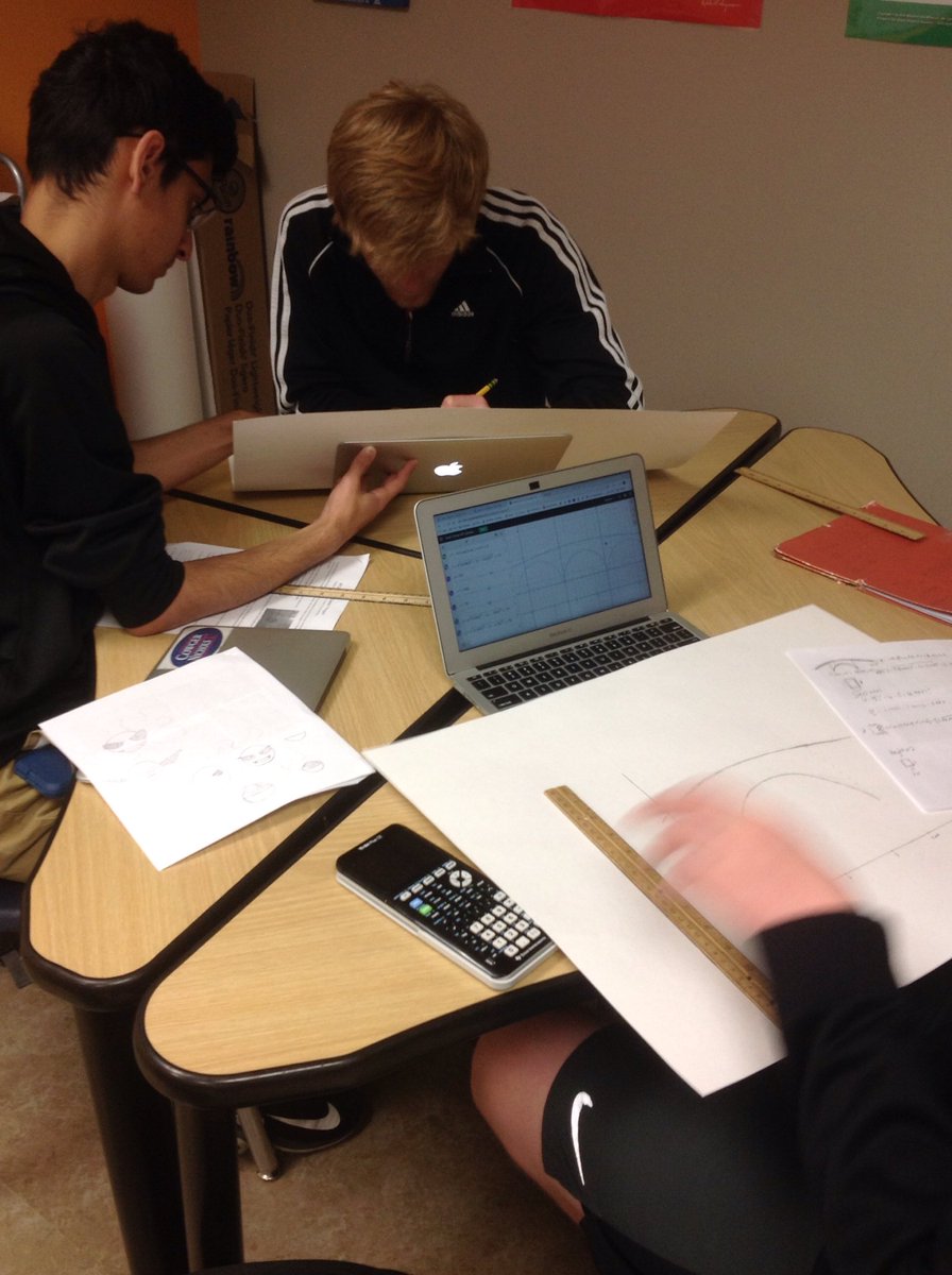 ERamseyMath's tweet photo. Calculus cross-sections project underway! Can't wait to share their progress and final results! #LPSleads #ilovecalc #lhsjays https://t.co/fWQ9ogK88u