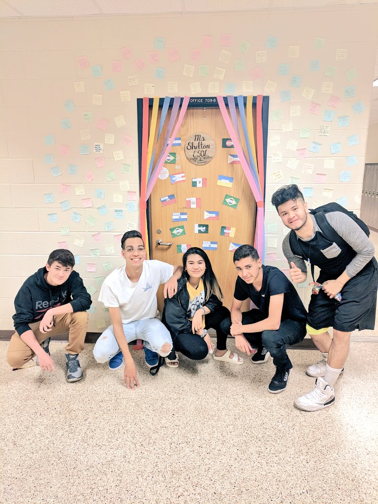 nshelESL's tweet photo. @theoryofpace Thanks Layla, Karoline, and Lauren for showing your appreciation of our ELs! You made our day (and year)! Your kindness helped us feel seen and included. #ESL #WeAreAtlee #KindnessMatters #ELLs https://t.co/AQjIWO0s0x