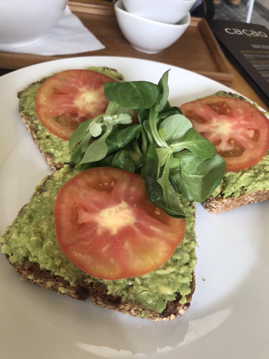MunchAlways's tweet image. Rise and shine everyone! 😍🥑💚 #TuesdayMorning #jnrl3402