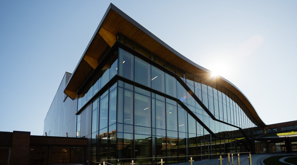 AlgonquinColleg's tweet photo. Algonquin College is launching the Interdisciplinary Studies in Human-Centred Design program, partnering with businesses such as @Shopify to train the problem solvers of tomorrow. Learn more about this new, innovative program here » https://t.co/qq7UtvWZpu https://t.co/LyKvoQ8K51