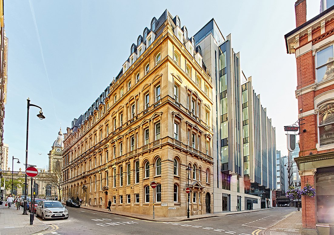 55colmorerow's tweet photo. Back to work after the Easter break? Time to start thinking about that office move again? Well, hello...👋 

Contact agents @cbre_birmingham or @Savills for details.

https://t.co/y4lCACtGtB https://t.co/dEJDUjDzOv