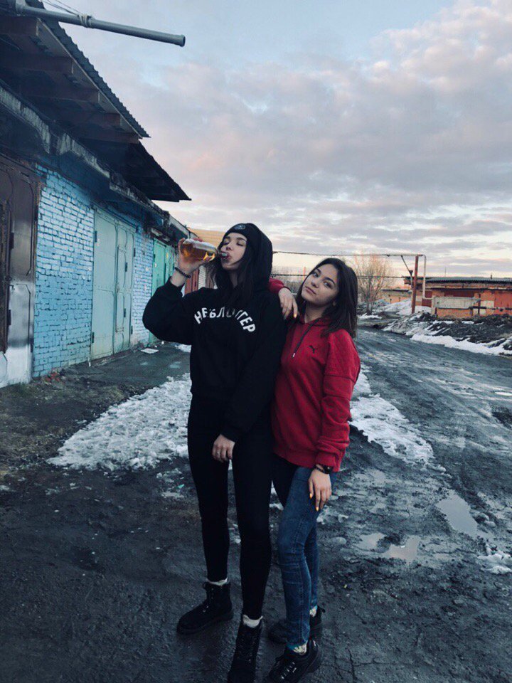 khursenko_liza's tweet photo. Самые лучшие одноклассники евер❤❤❤ https://t.co/eDNpzxbAXQ