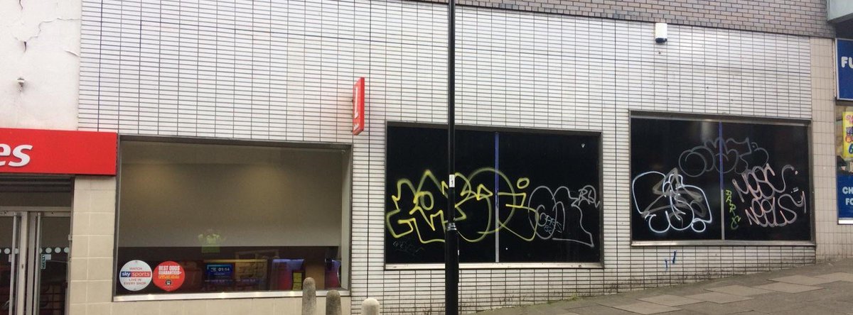 SheffieldBID's tweet photo. The odds are always in favour of Sheffield BID's Clean Team removing graffiti to help Sheffield city centre a cleaner place to live, work and visit. Here's some fantastic work they did at Ladbrokes during the #BIDSpringClean https://t.co/jX2grPqvjC