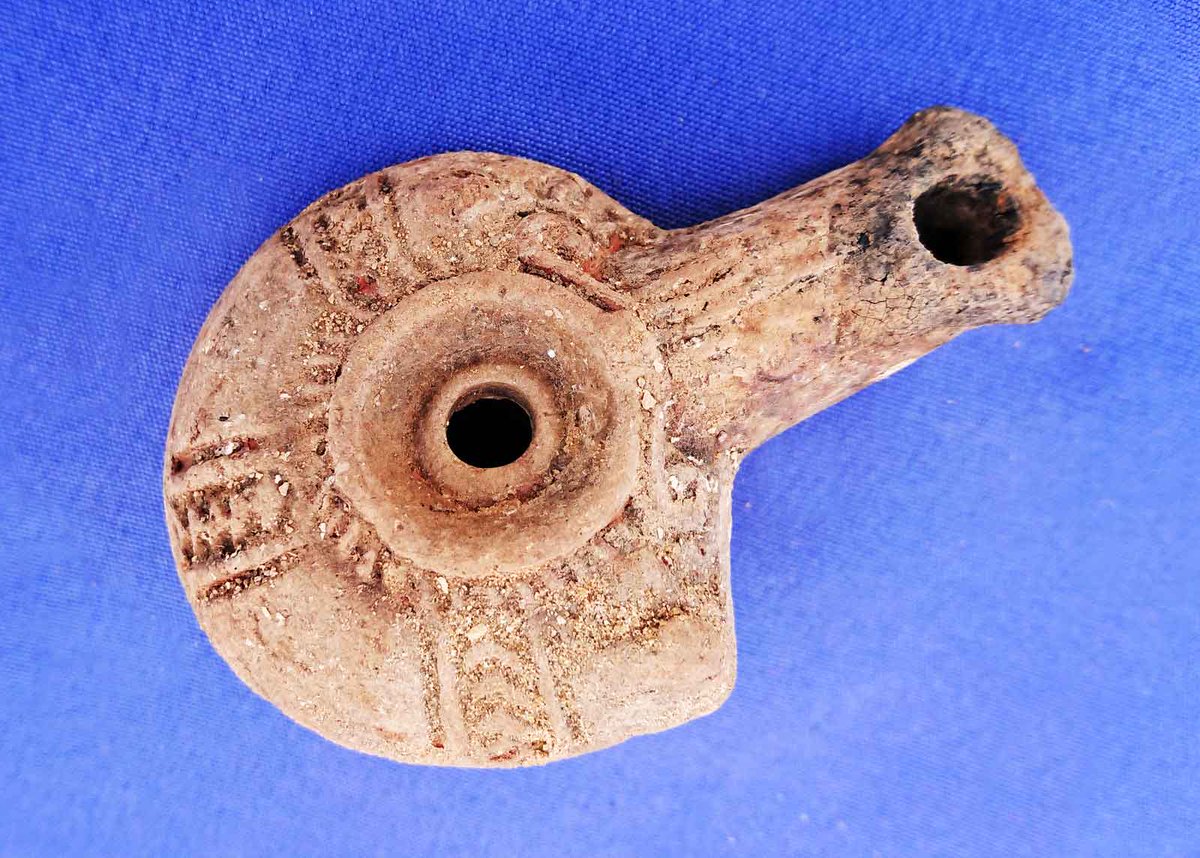 LaStatale's tweet photo. 35 mummie, sarcofagi, vasi e 'cartonnages', pronti per diventare maschere funerarie: la straordinaria scoperta durante la campagna di scavi in Egitto, diretta da Patrizia Piacentini @LaStatale e da Abdelmanaem Said del Ministero delle Antichità egiziano 🔎https://t.co/uih3LXTqH5 https://t.co/AfYwatsRhJ