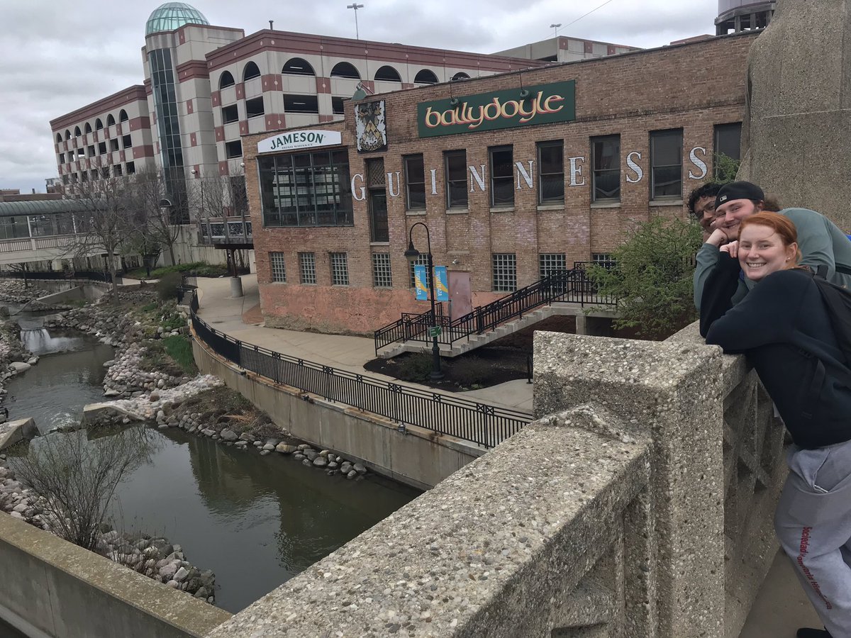 ShawnLoomis9's tweet image. Canoe Chute History: Write about the History of the Fox Valley Canoe/Kayak race. English: Write article about the canoe/kayak race. Interview one person at the event. Math: determine speed of Canoe as it goes down the Chute #EDU3620 #AuspartanExperience #HighSchoolLessons