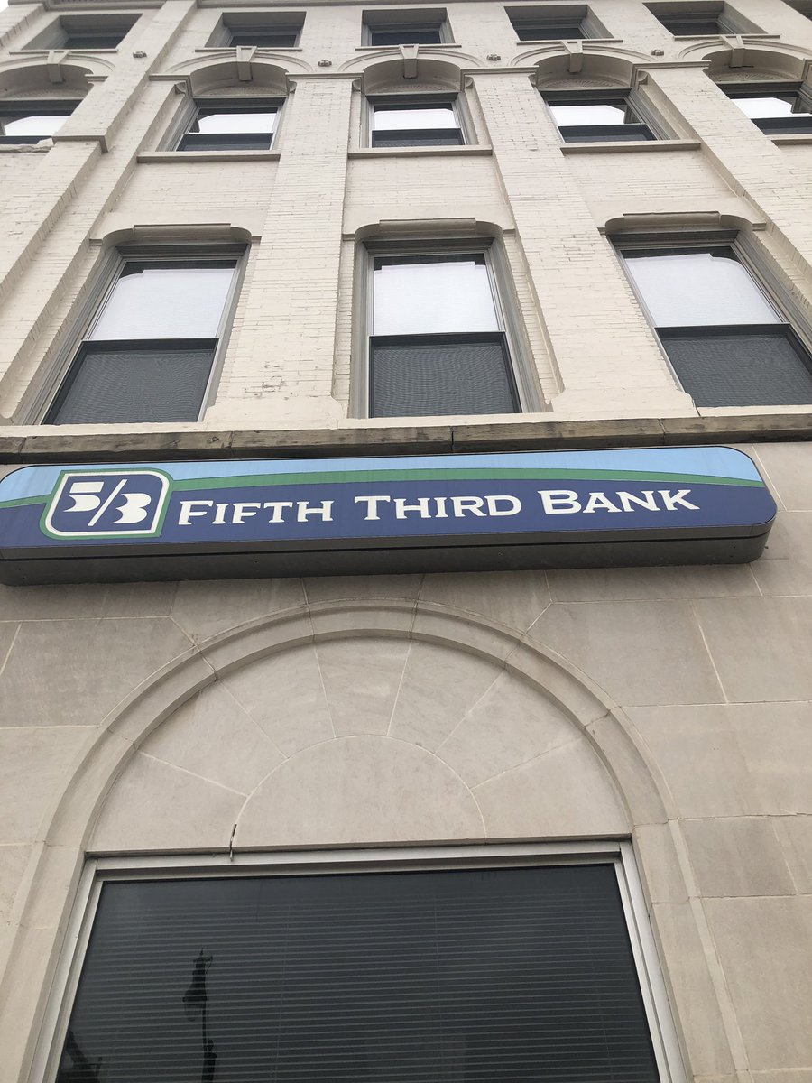 NickRohl's tweet image. The first floor of this building is now home to Fifth Third Bank. Want to get a loan but don’t remember all the formulas, learn the rule of 72 and find out how long it takes to double your investments. #EDU3620 #HighSchoolLessons #AUSpartanExperience