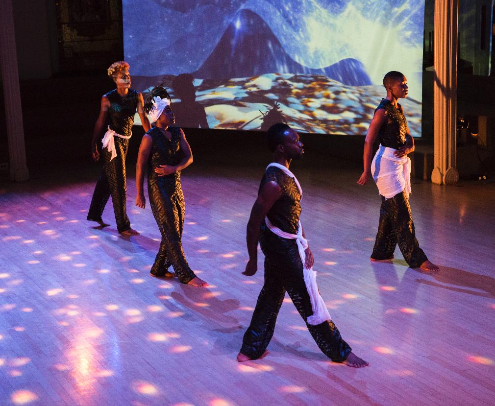 renegadepg's tweet photo. Hi friends! Check this out! @troikatronix announced their summer DANCE RESIDENCY. *DEADLINE: May 19, 2019* / Residency dates: August 10 to Sept. 27, 2019. Info: https://t.co/04UbFhHzWb
📸 #RPG Untamed Space performance. #residency #blackperformance #blackculture #afrofuturism https://t.co/UGOuy5HAOF
