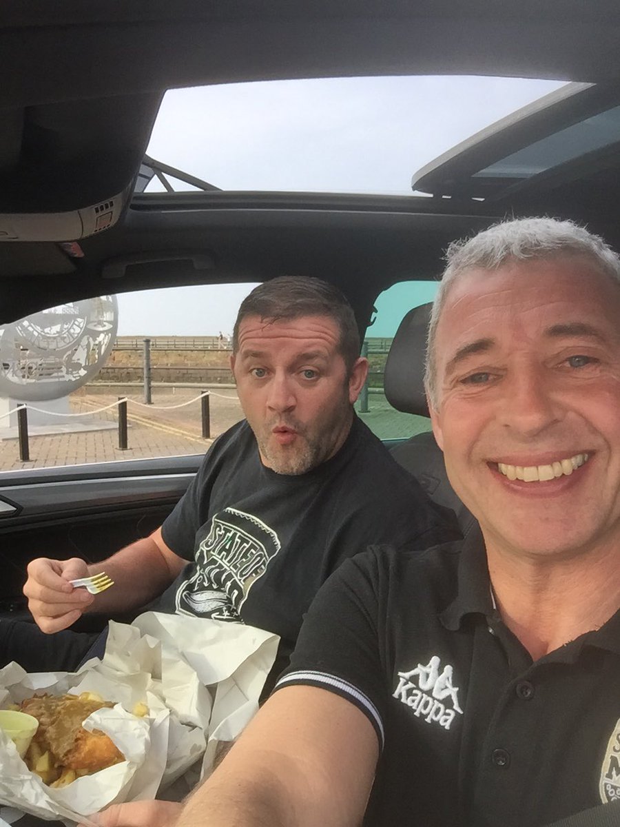 Just in Maryport with ⁦<a href="/jimmygittins/">jimmy gittins</a>⁩ prior to our ⁦<a href="/stateofmindsprt/">State of Mind</a>⁩ session enjoying fish and chips👍👍⁦<a href="/Sid8Foundation/">The Sid8 Foundation</a>⁩