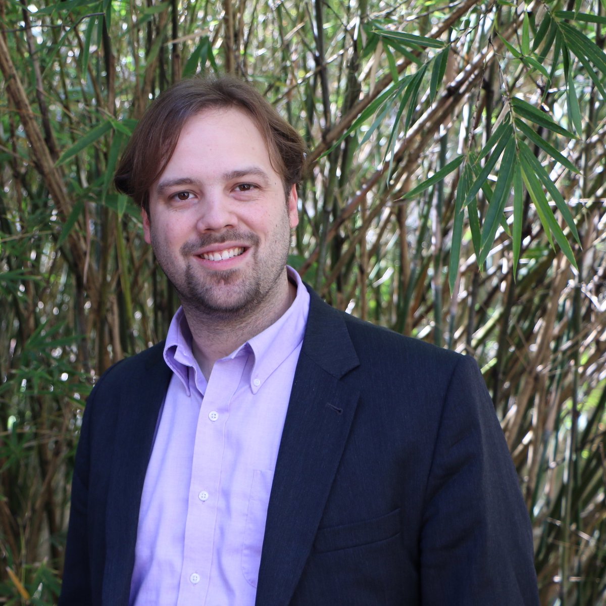 ECEflorida's tweet photo. Nice mention by @FloridaMuseum of our own @ProfJoelBHarley, who is working to make solar power safer and easier to maintain. Part of @ENERGY SunShot Initiative, his sensor would quickly detect a problem and its location on a large solar grid. More: https://t.co/y1CwEVkNMu https://t.co/6Jk9xXF8YW