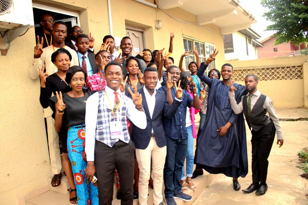 dtnafrica's tweet photo. Committing young Africans to the #Agenda2063 is the best strategy for Driving the New Africa until we Realize the #AfricaWeWant.We saw the Ray of hope in their eyes as they learned about the #Agenda2063 &amp; its flagship projects.#DNAForce @Agenda2063N @AdajeObiaboSund @MwanjaSusan https://t.co/iS30rPWyqv