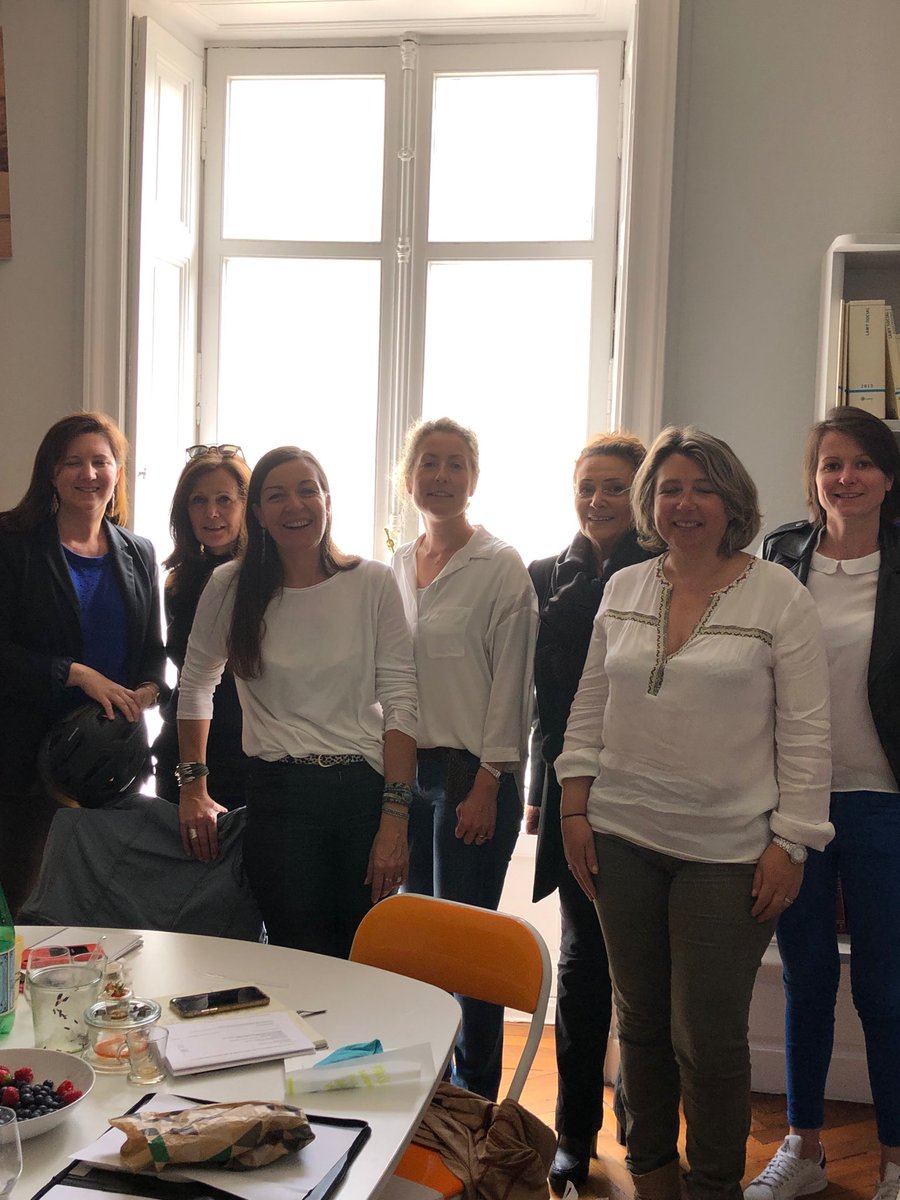 noemie_araud's tweet photo. Commission bien être #fce44 ⁦@FCE_Pdl⁩ 1ère réunion - échange sur nos bonnes pratiques ⁦@VddPauline⁩ https://t.co/JukXcV79XH