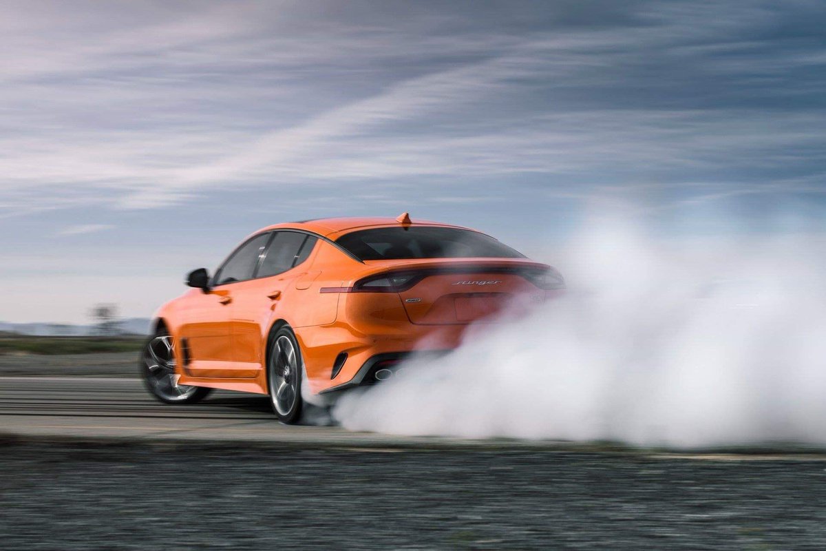 Auto_FanMx's tweet photo. Solo 800 unidades del @KiaMotorsMexico Stinger GTS Edición especial ! Motor V6 con 365HP! #Auto_FanMX https://t.co/RGzebuZTAK
