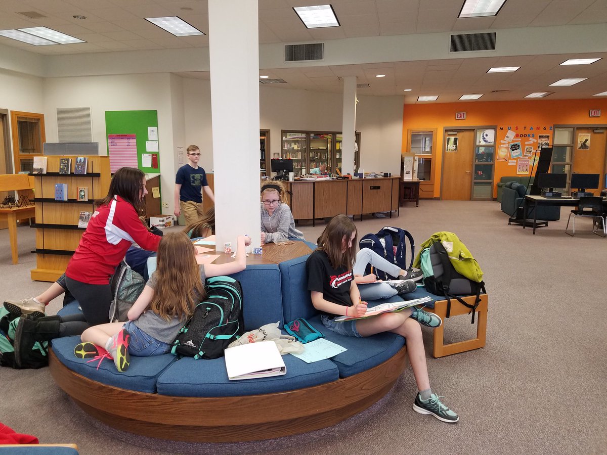 JenWevodau's tweet image. ELA and science classes joining together to write narratives from a water drop&apos;s perspective as it travels through the water cycle. #ICTeamConquerors #ICRocks #IntegratedLearning @SASD_IC