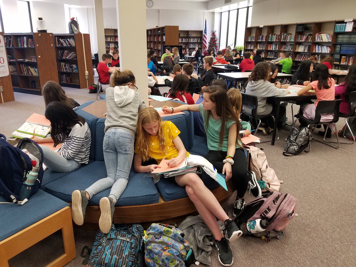 JenWevodau's tweet image. ELA and science classes joining together to write narratives from a water drop&apos;s perspective as it travels through the water cycle. #ICTeamConquerors #ICRocks #IntegratedLearning @SASD_IC