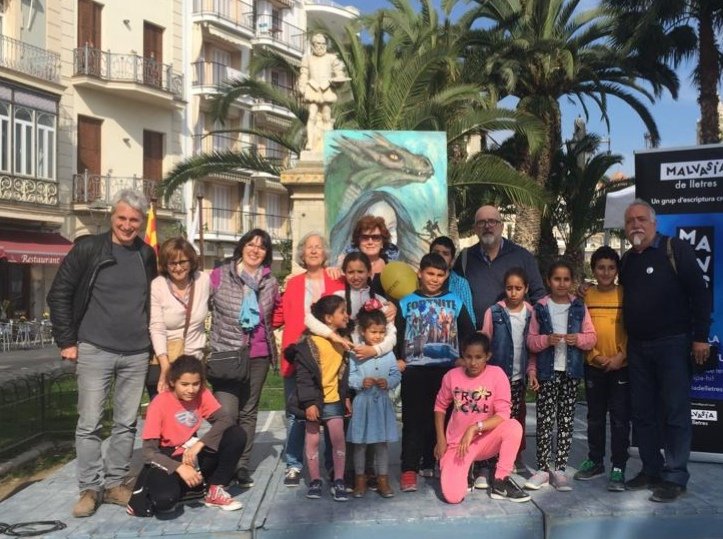 EduTerr's tweet photo. Moltes felicitats per els versos que ens heu declamat nens de l'escola Esteve Barrachina i projecte @lecxit #SitgesPerATothom https://t.co/5L1xWXd0qg