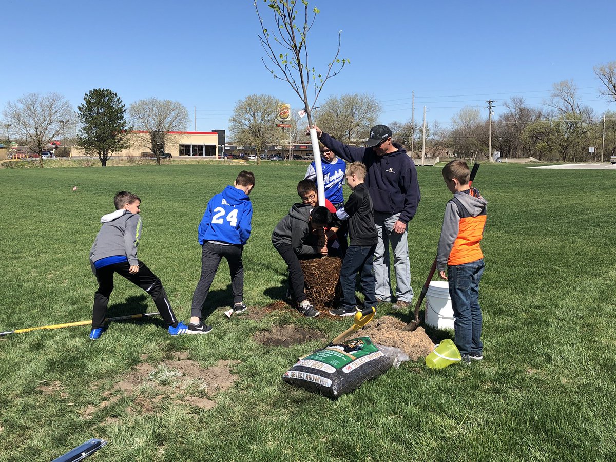 ChuckHughes23's tweet photo. Let the tree planting begin! #npspanthers https://t.co/a2GlxoWQUJ