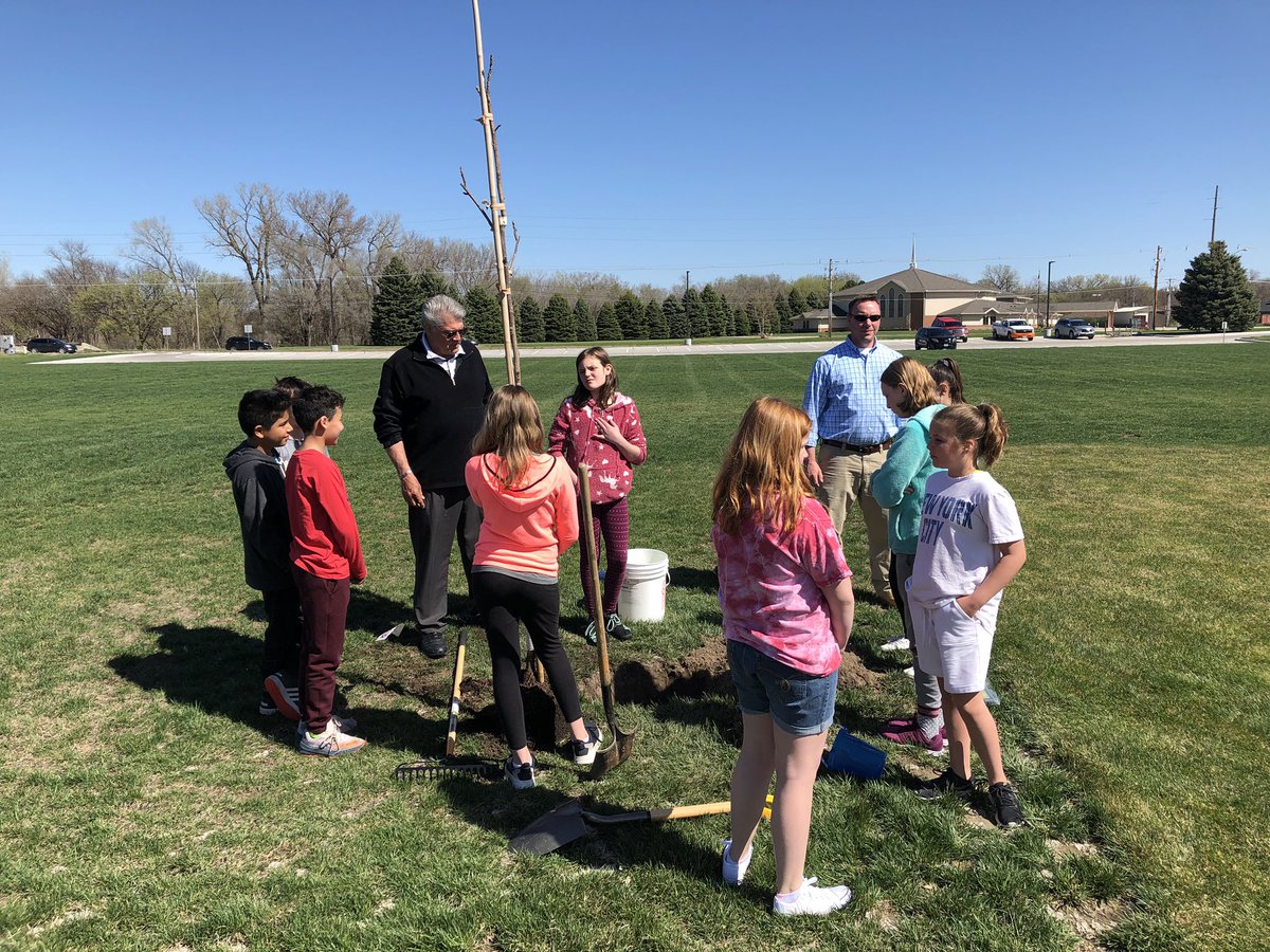 ChuckHughes23's tweet photo. Let the tree planting begin! #npspanthers https://t.co/a2GlxoWQUJ